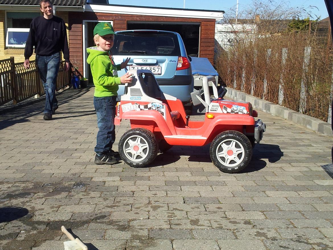 Dreng Magnus Elkuist Hansen - maj 2013... billede 18