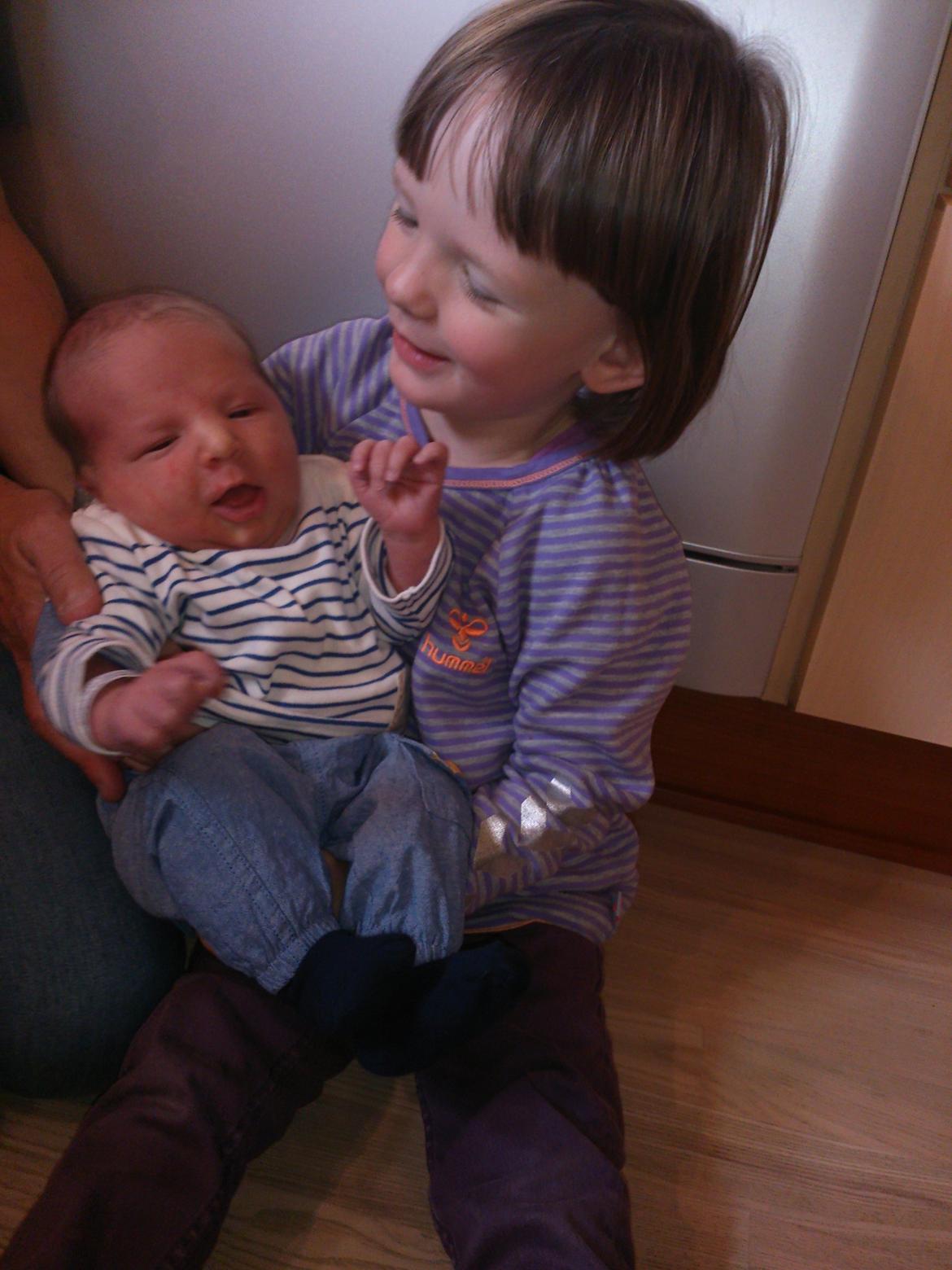 Dreng Jonathan *07.10.2013* billede 4
