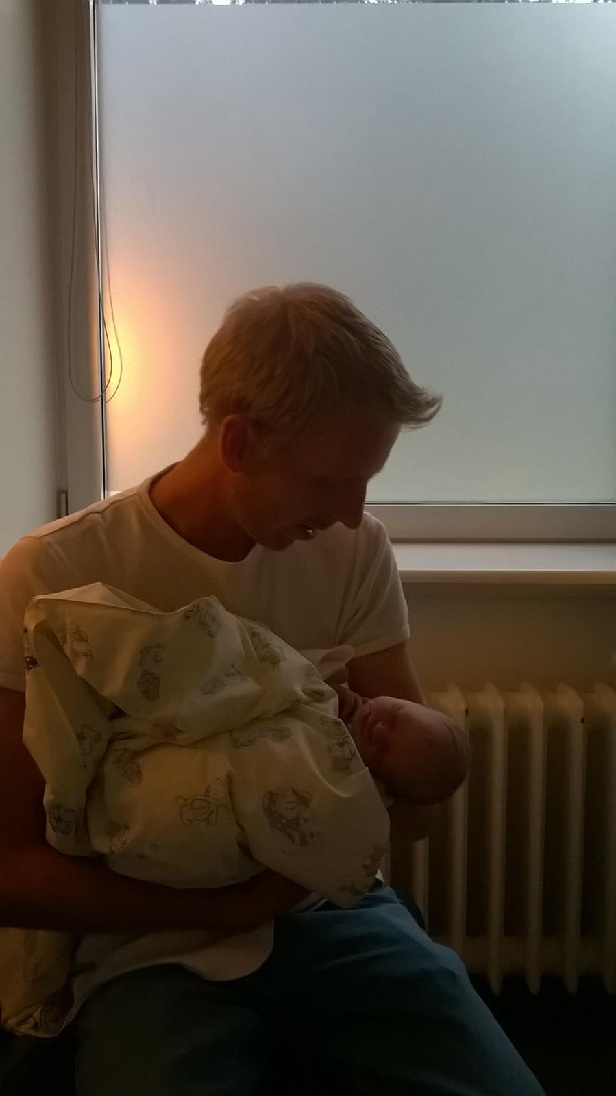 Pige Sophia - Far er bare rigtig glad for hende billede 3