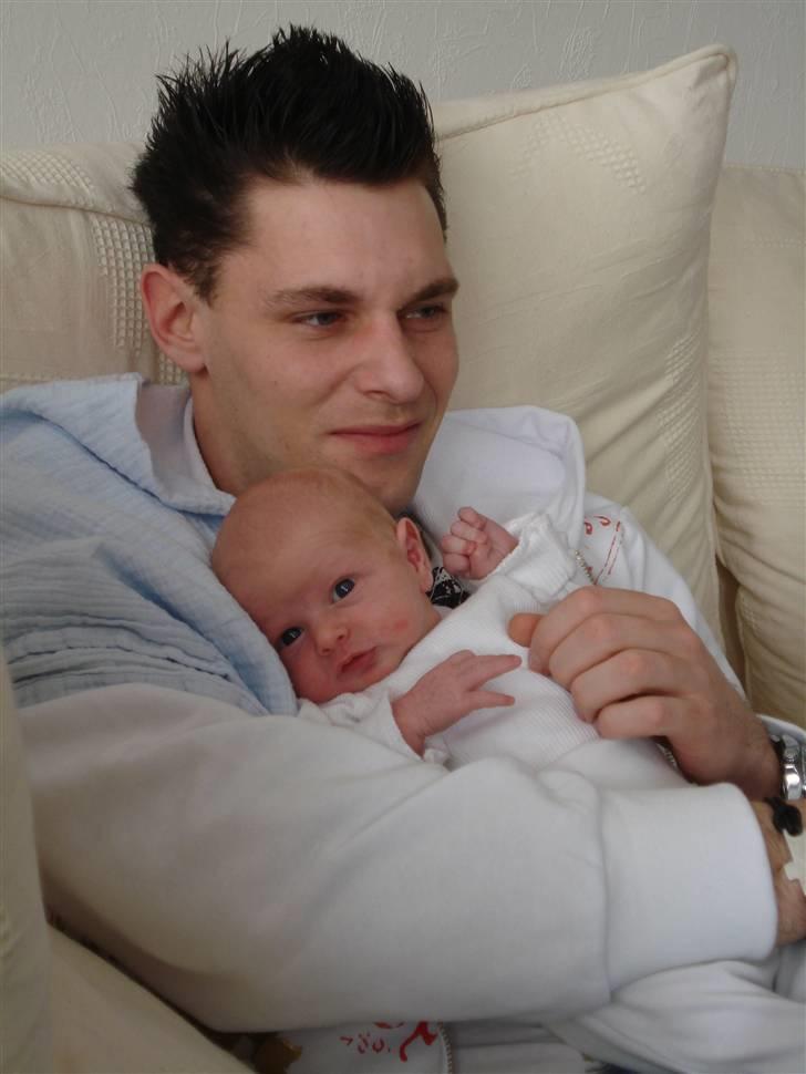 Dreng Caleb Nørlund Thomsen - Far og søn <3 billede 2