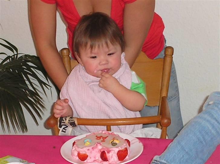 Pige Luna Lee - mums god kage billede 18