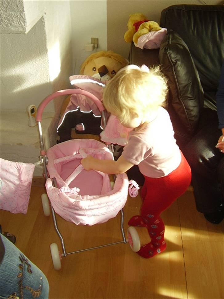Pige Nu mor til 2 dejlige piger:o) - Cecilies 2 års fødselsdag billede 7