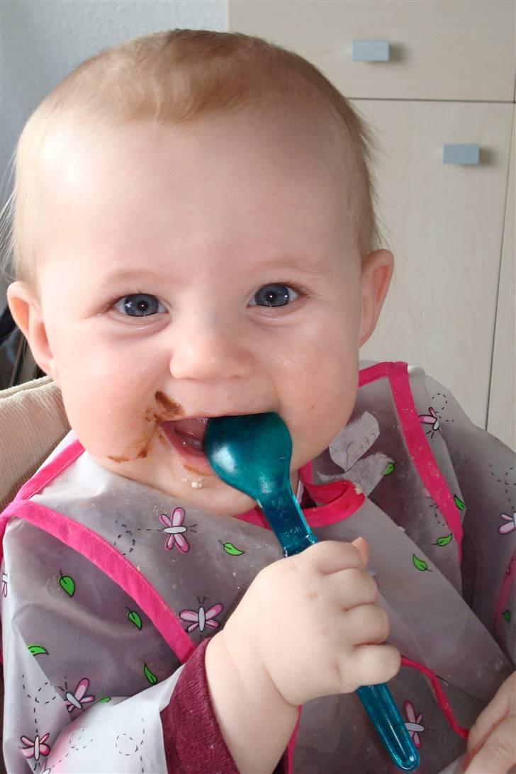 Pige Emily Rose Dalgaard - Uuuuhmmm Nutella  billede 19