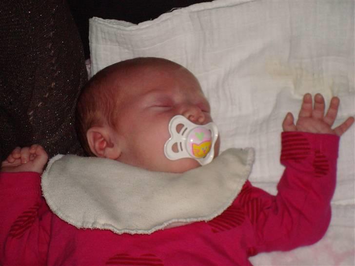 Pige Natascha - Zzzzzz billede 5