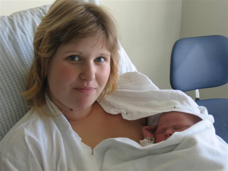 Dreng Benjamin Zhall - den stolte mor med lille benjamin billede 5