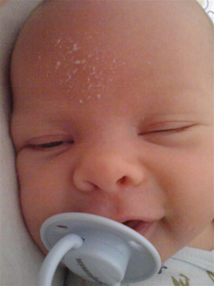 Dreng Benjamin Zhall - Zzzzzzz  billede 11