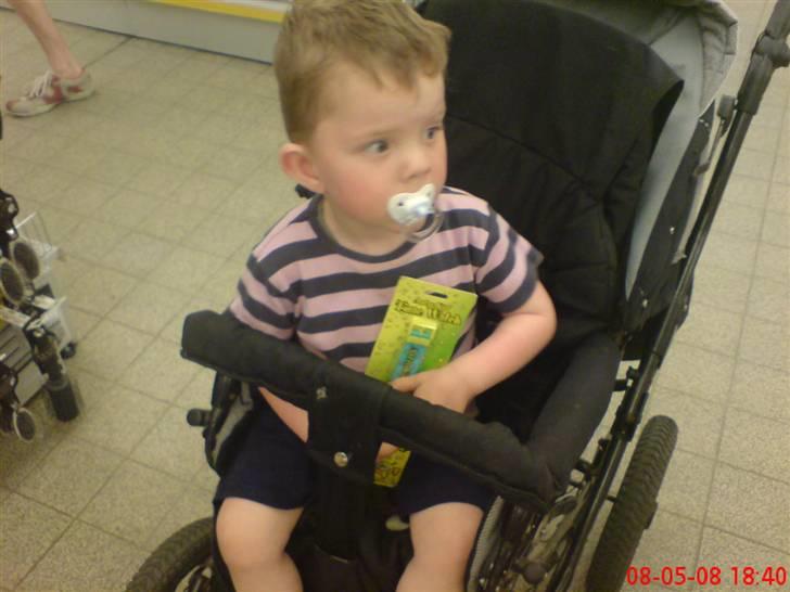 Dreng Oliver  billede 5