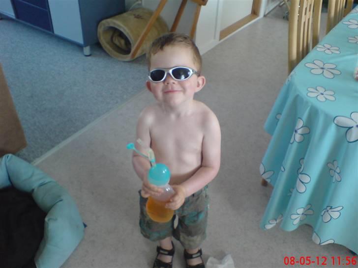 Dreng Oliver  billede 8