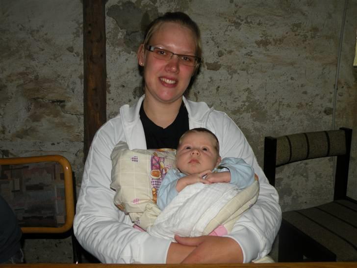 Dreng Phillip N Frohwirth - Mor og lille snøvs. billede 3