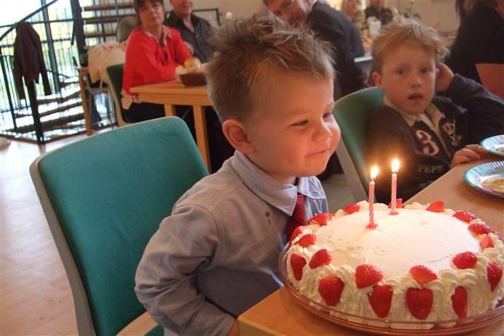Dreng    Malik - Malik 2 år !  billede 8