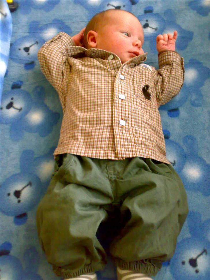 Dreng mathias - se mit fine nye tøj billede 4