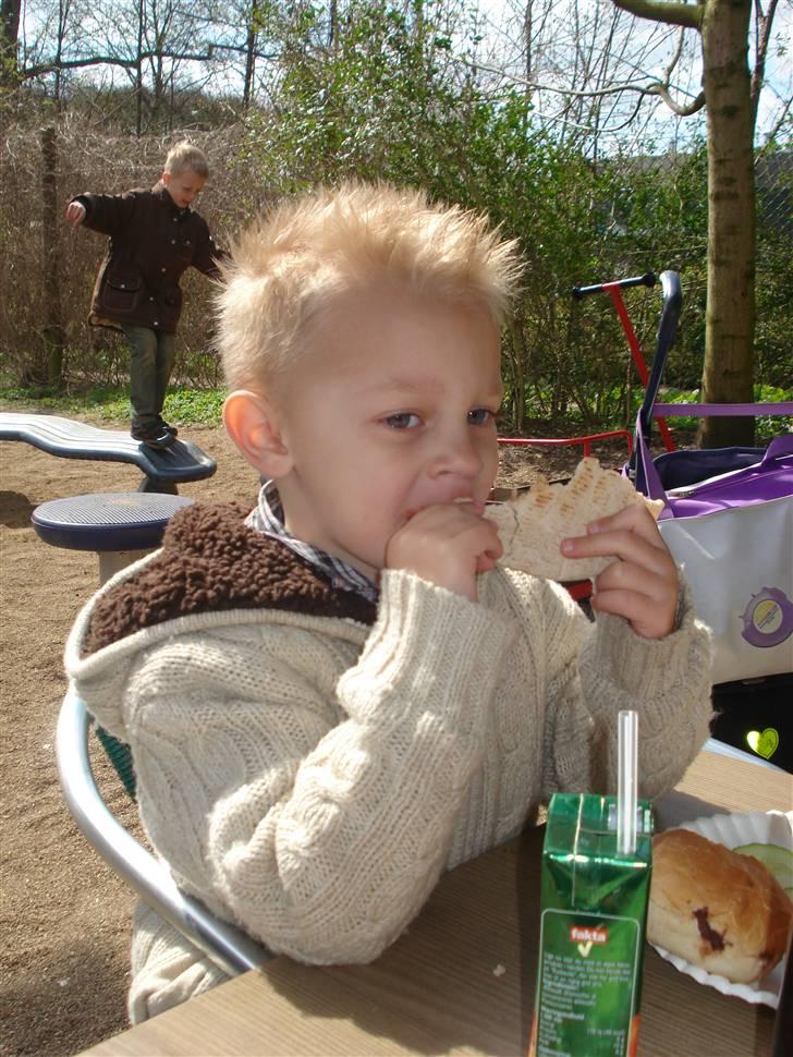 Dreng Jonas billede 4