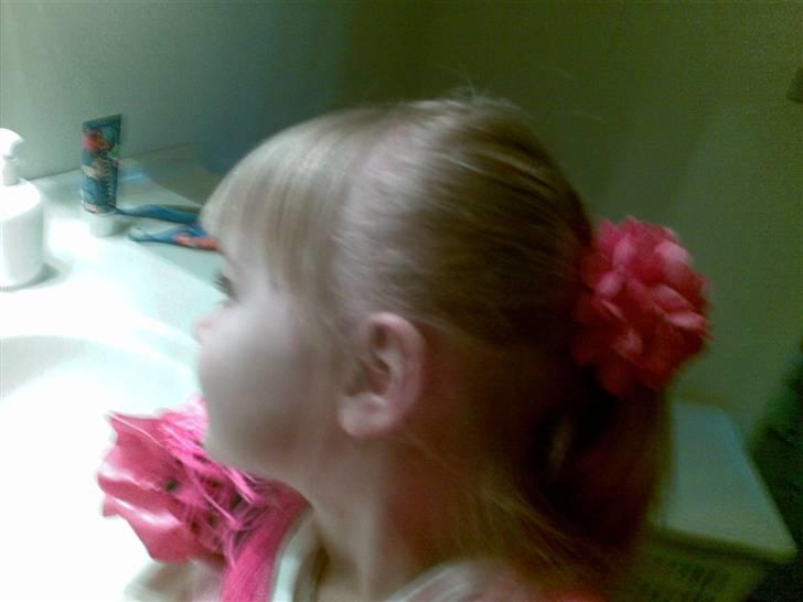 Pige Ditte Fuglsang Larsen - Ditte med flot hår billede 13