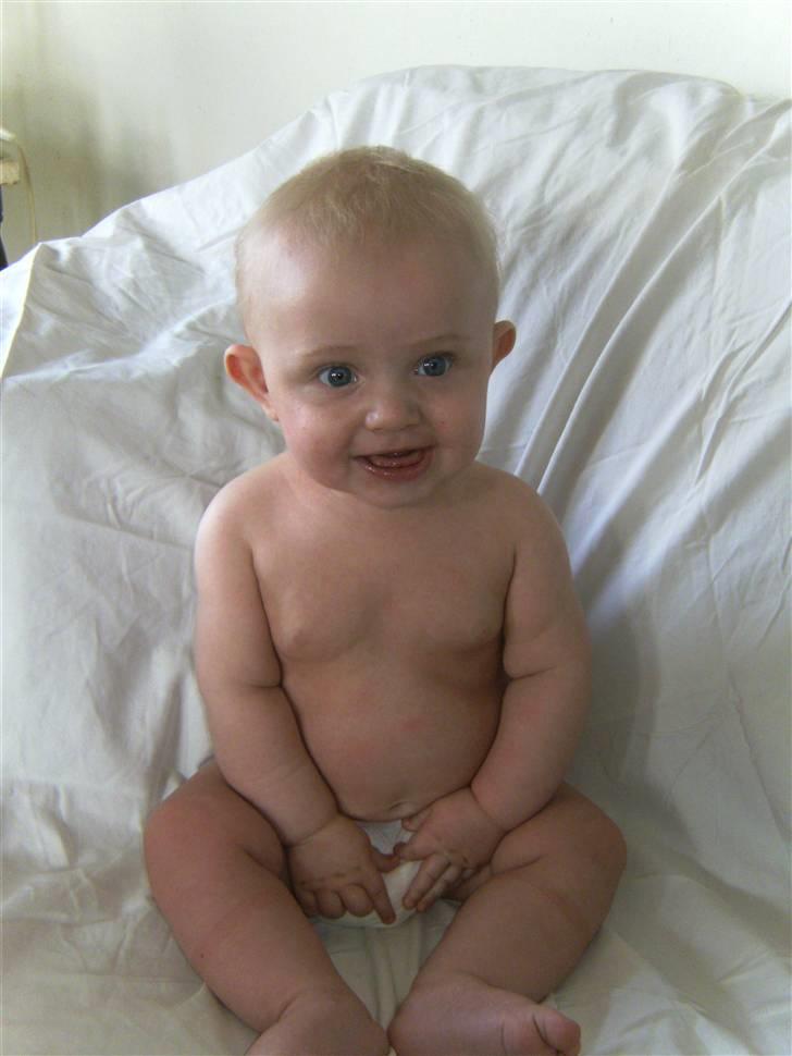 Dreng Jannik - Han er så dejlig..:D jannik knap 7 mdr..:D billede 8