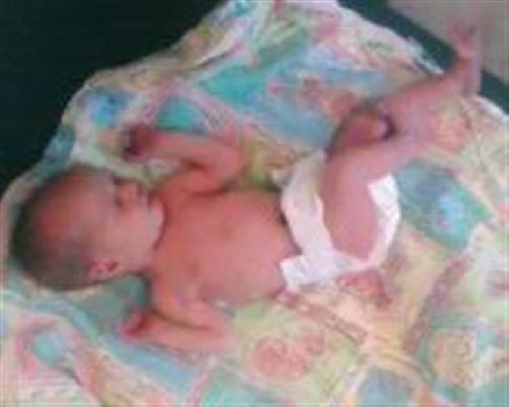 Pige Freja Wede Eriksen - 2 døgn billede 3