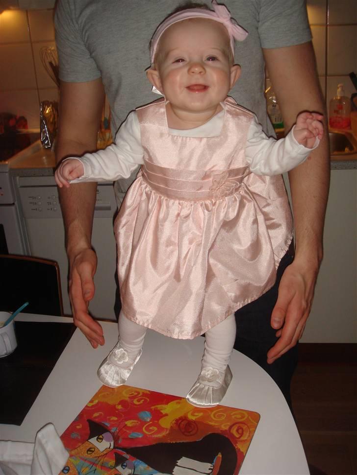 Pige Cecilie billede 9