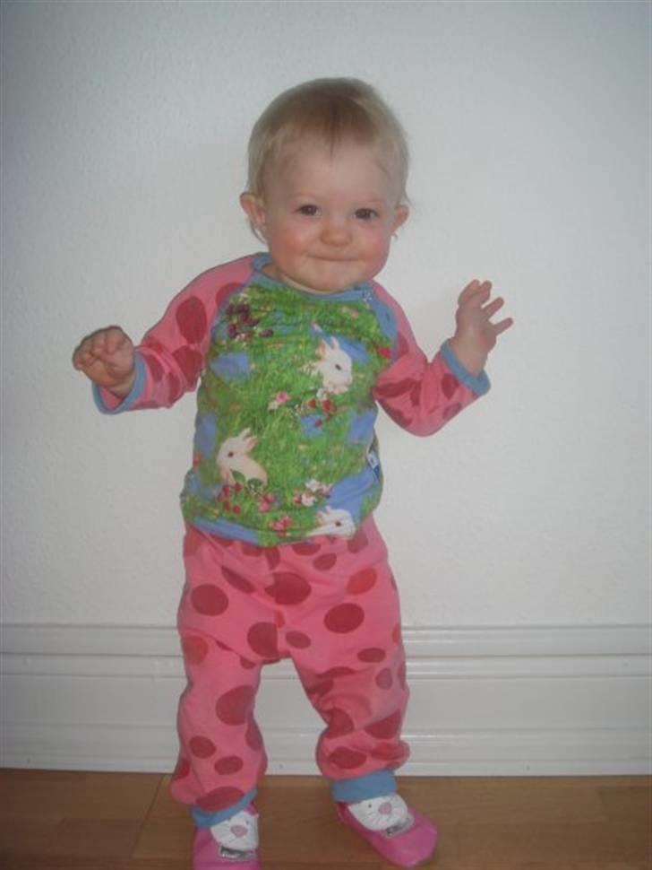 Pige Cecilie billede 12