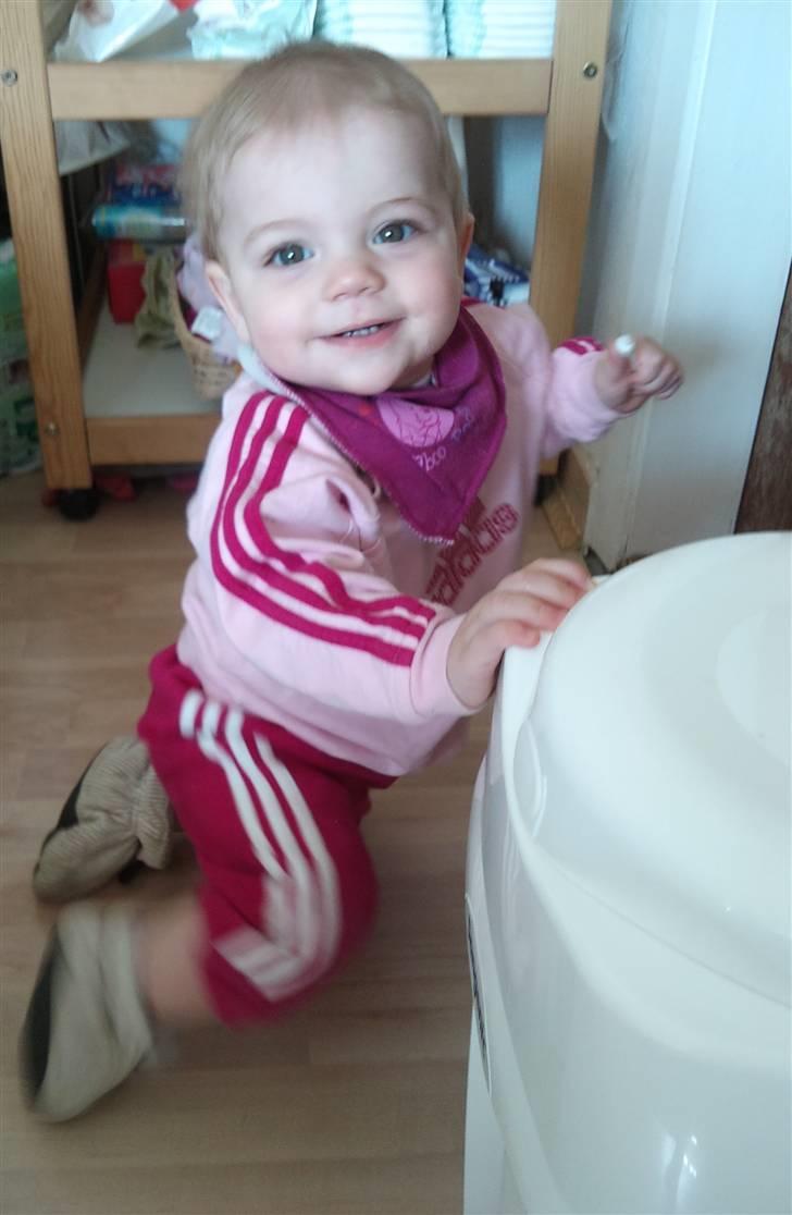 Pige Emily<3 billede 13