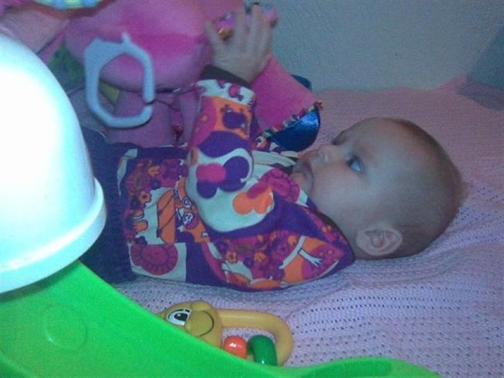 Pige Sara Lykke billede 7