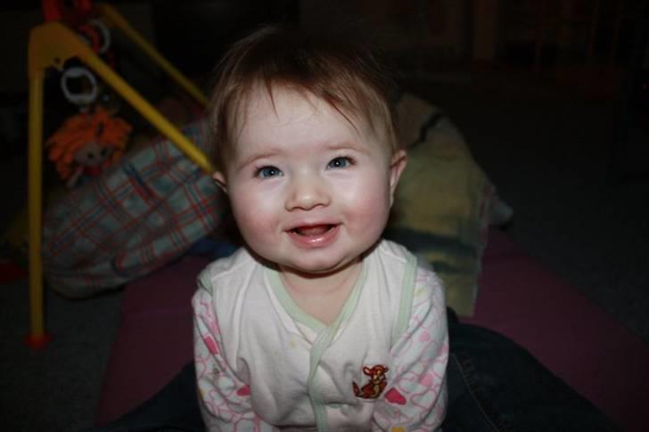 Pige Anna-Lucia - januar 2011 billede 6