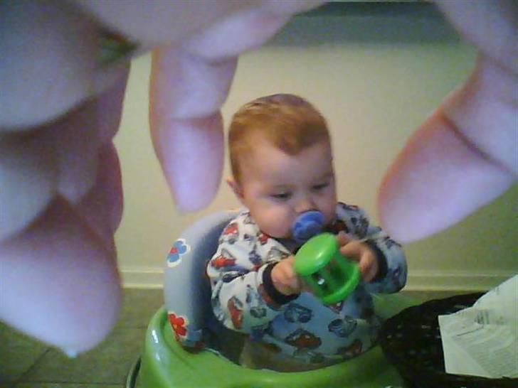 Dreng Malik - sjovt billede fra webcam billede 15