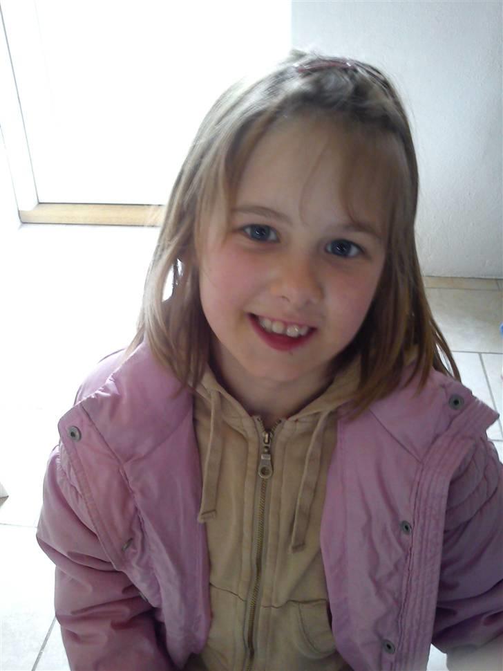 Pige Cecilie billede 18