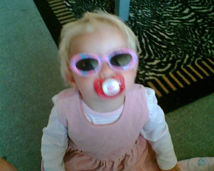 Pige Amalie  billede 6