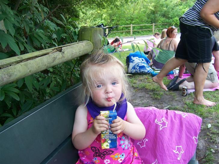 Pige Anna Nathalie billede 9