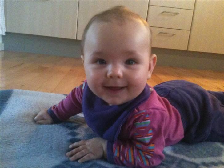 Pige Amalie Clemensen billede 10