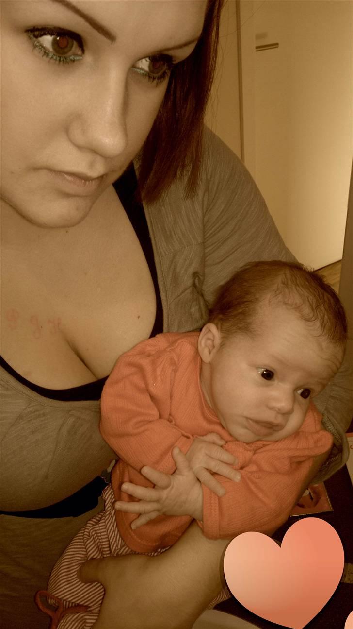 Pige Nicolina H. G. Eriksen - Mini prinsessen sammen med sin mor billede 10