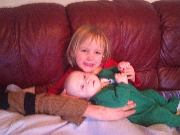 Pige line spure nielsen - mor sagde smil så det gør jeg så billede 8