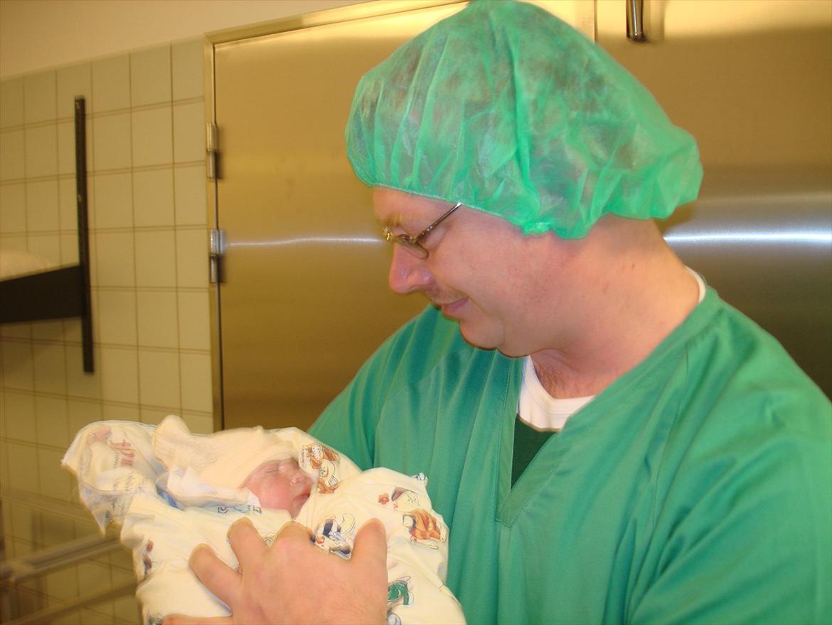 Pige Ida Marie  - stolte fader :D  billede 2