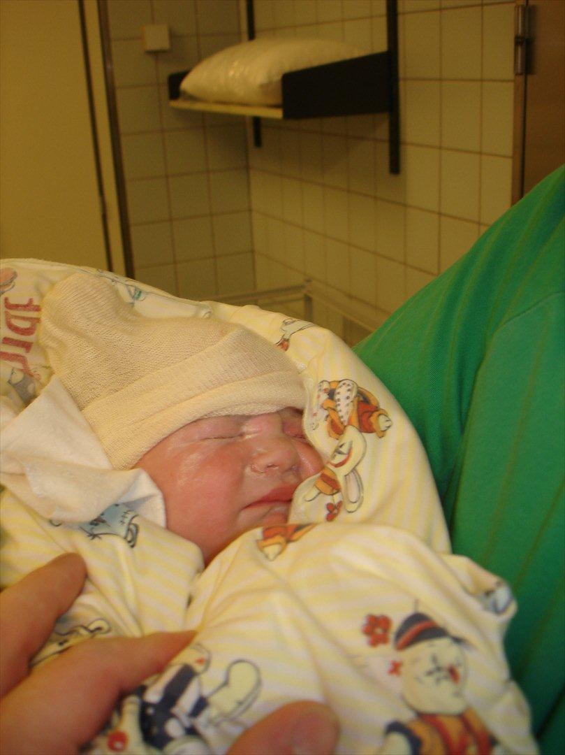 Pige Ida Marie  - helt ny lille pige billede 1