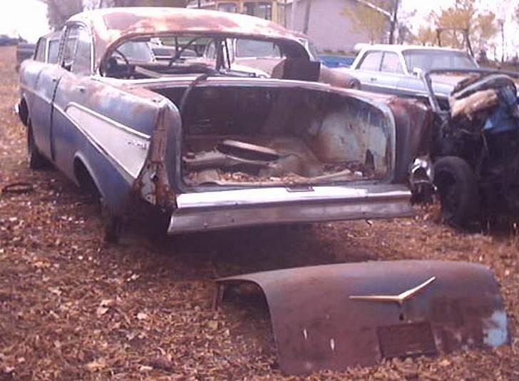 AmerikanerBiler Skrot pladsen. billede 4