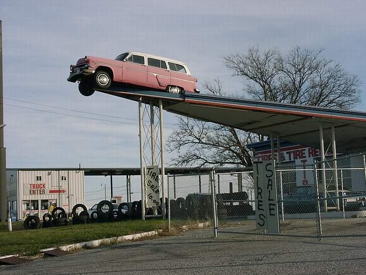 AmerikanerBiler Skrot pladsen. billede 1