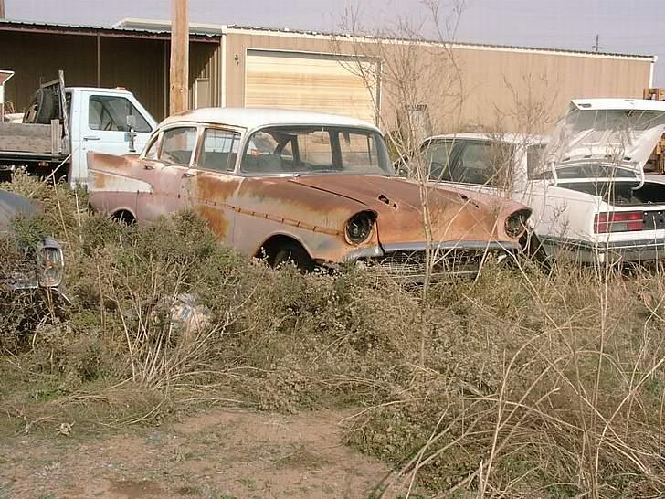 AmerikanerBiler Skrot pladsen. billede 24