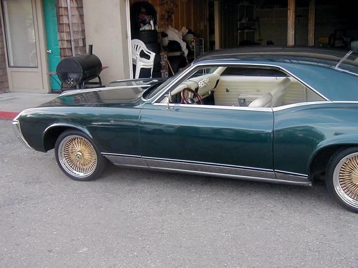 1968 Buick Riviera CUSTOM *SOLGT* - Se de diskrete Ghostflames hen ad siden. Den grønne farve står fint til det hvide indtræk. NO DOORHANDLES !!! :o) billede 20