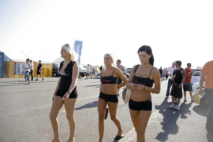 DHB 2008 - Race, brændere osv.  - Et par Miss Vmax piger på udflugt billede 29