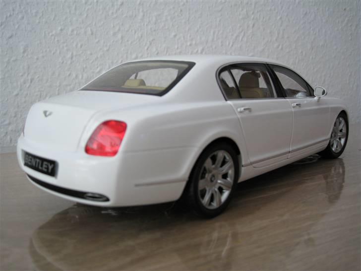 3 x Bentley 1:18 modelbiler billede 3