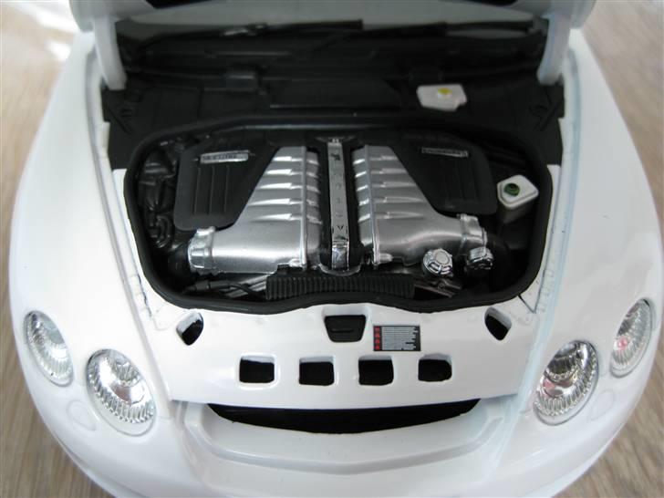 3 x Bentley 1:18 modelbiler billede 4