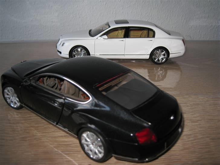 3 x Bentley 1:18 modelbiler billede 14