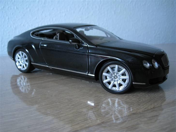 3 x Bentley 1:18 modelbiler billede 15