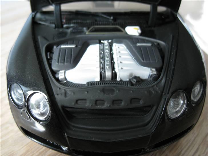 3 x Bentley 1:18 modelbiler billede 18