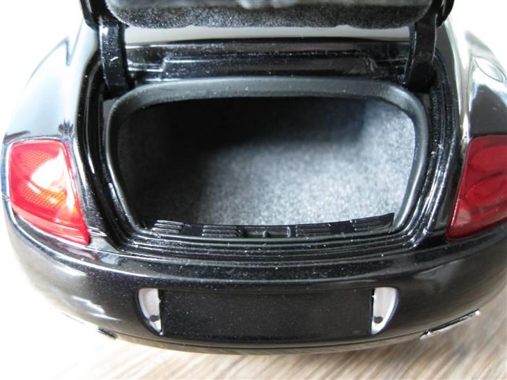 3 x Bentley 1:18 modelbiler billede 19