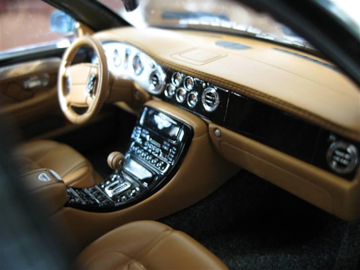 3 x Bentley 1:18 modelbiler billede 32