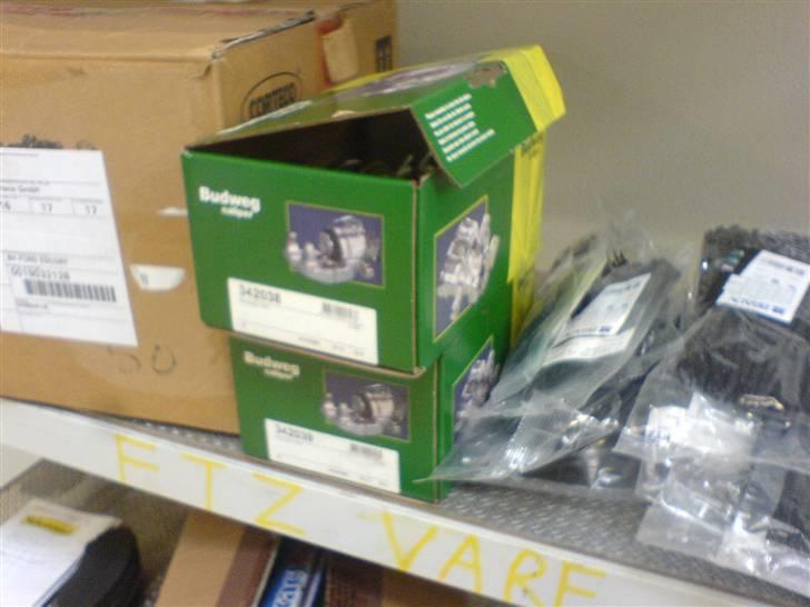 Citroen Saxo VTS 8V projekt/styling UPDATE 7-7-08 - Så kom der nye kaliber, de gamle var sku utætte :/.. 

Men så ved jeg da at jeg kan bremse =).. billede 113