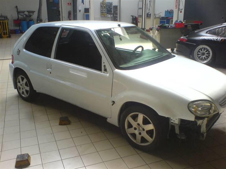 Citroen Saxo VTS 8V projekt/styling UPDATE 7-7-08 - Igen billede af forrude.. billede 119