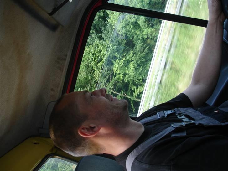 S2000 hjem til fyn - Splynk er glad...
Ligger der mon noget bag ??? billede 2