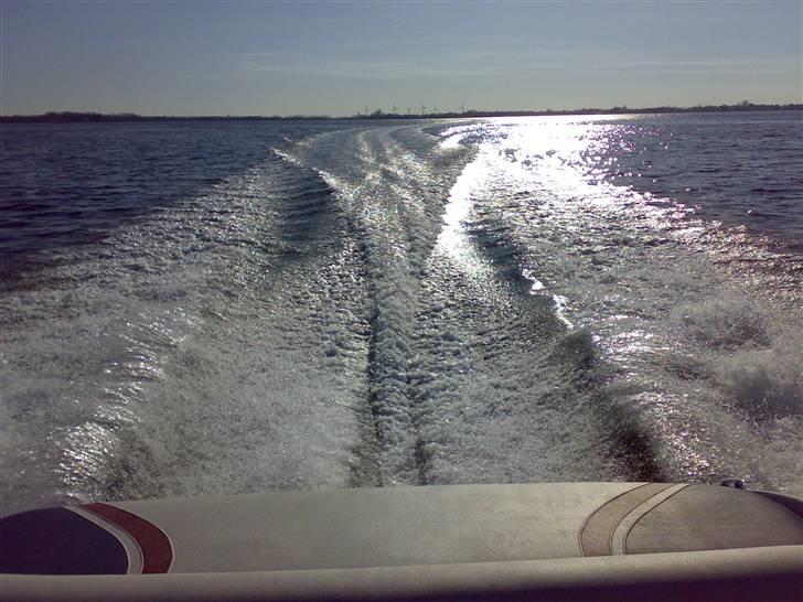 Biler plus min 19 fod celebrity speedbåd - Celebrity speedbåd billede 22