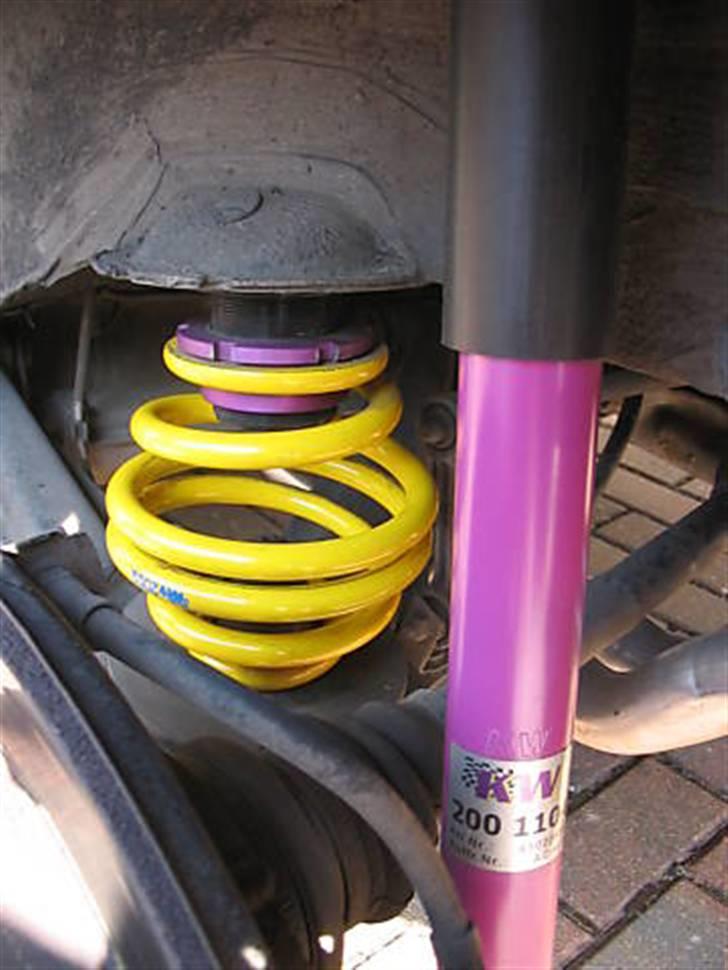 Her er lidt billeder af min Bmw E30 cab. billede 4